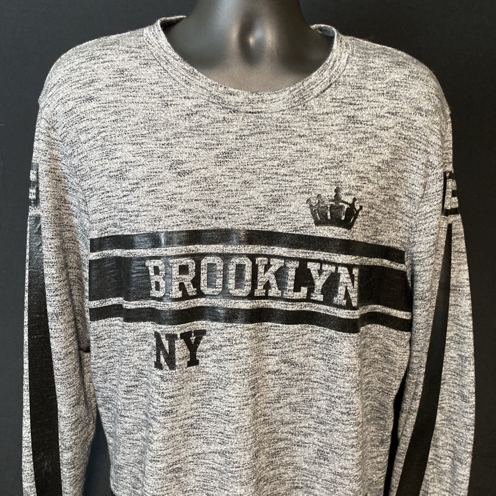Brooklyn Calling NYC Men's XL GRAPHIC Long Sleeve T-Shirt Spellout. BC 08 Crown